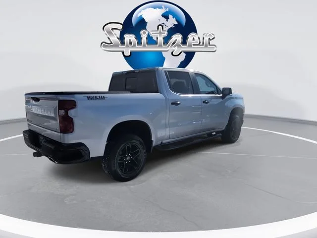 Used 2021 Silver Ice Metallic Chevrolet LT Trail Boss image 9