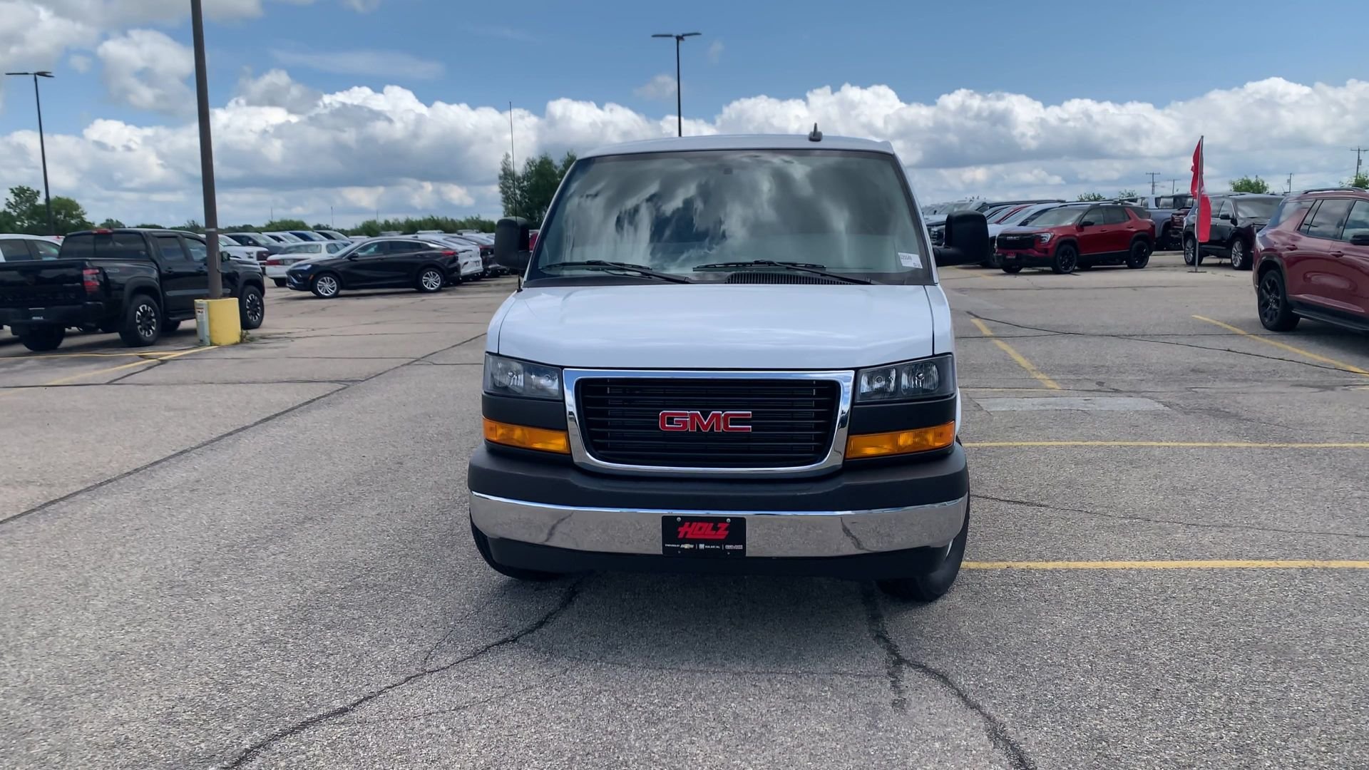 2025 GMC Savana Cargo Work Van - Photo 27