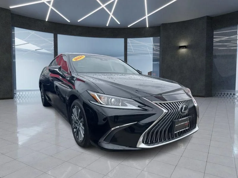 2021 Lexus ES 350 350's photo