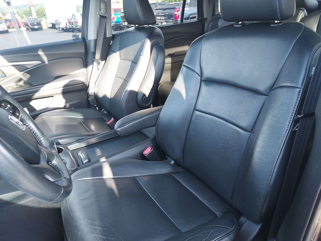 2021 Honda Pilot SE - Photo 17