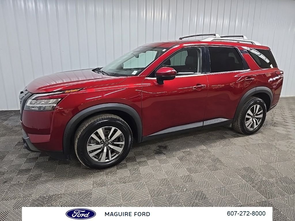 Used 2023 Red Nissan SL image 7