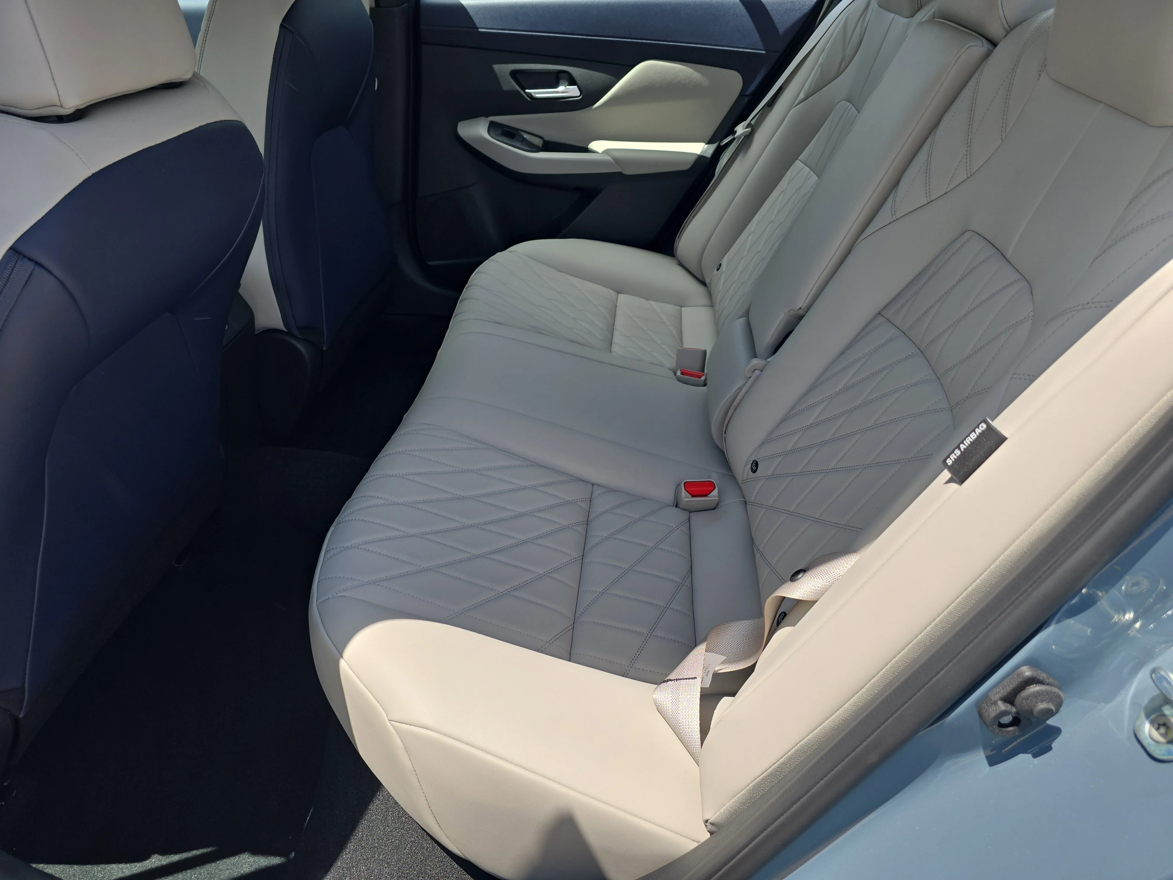 New 2026 Atlantic Gray Metallic Nissan SL image 16