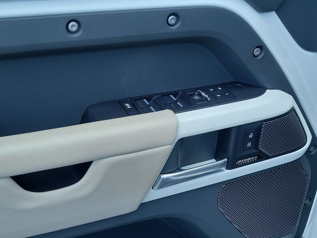 Certified Used 2023 Fuji White Land Rover SE image 22