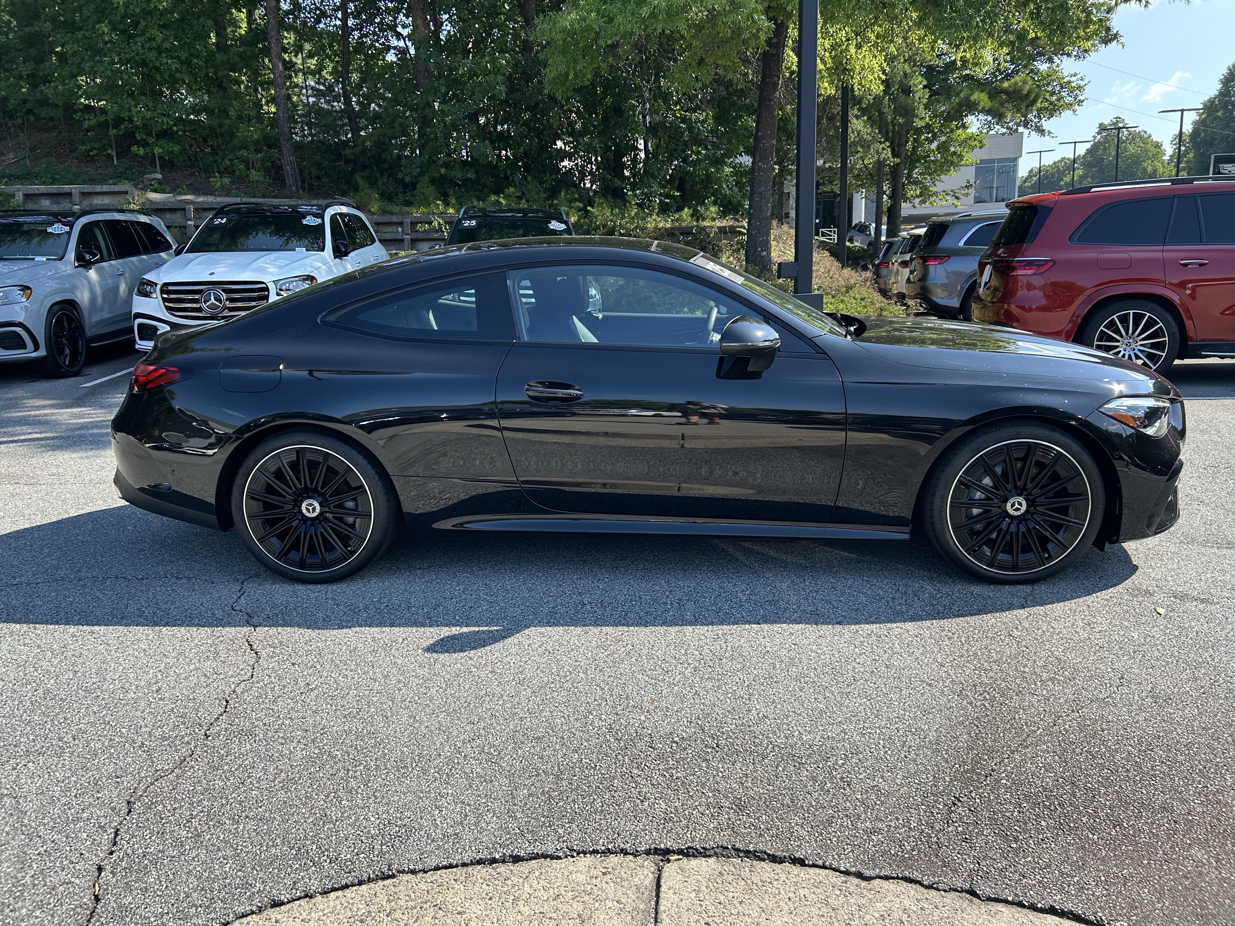 Certified Used 2025 Obsidian Black Metallic Mercedes-Benz CLE 300 4MATIC® Coupe image 5