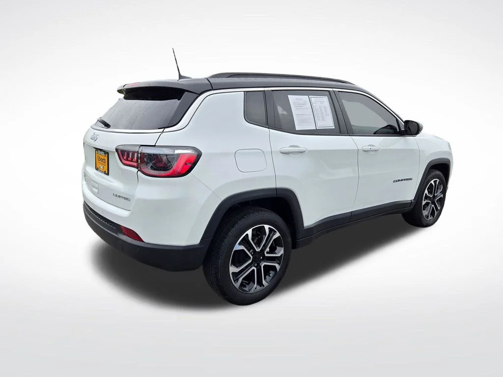 Used 2024 White Jeep Limited image 3