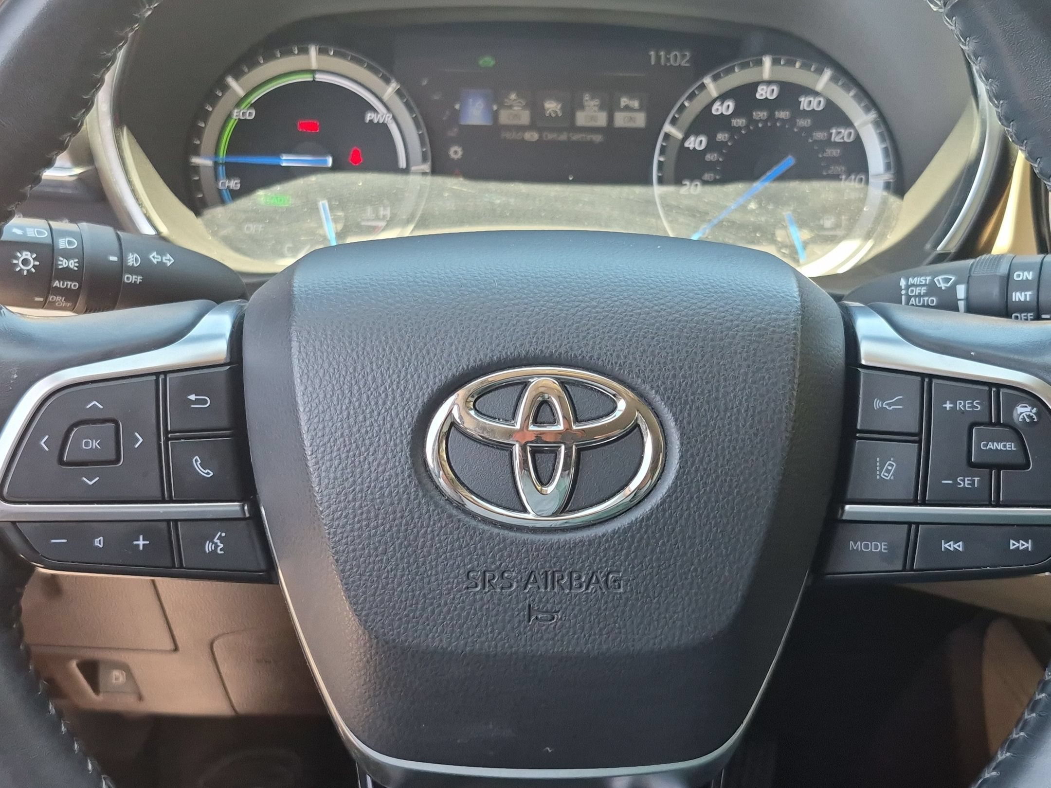 Used 2021 Blizzard Pearl Toyota Hybrid Platinum image 16