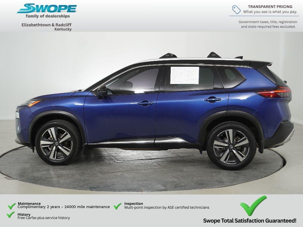 Used 2021 Caspian Blue Metallic/Super Black Nissan Platinum image 9