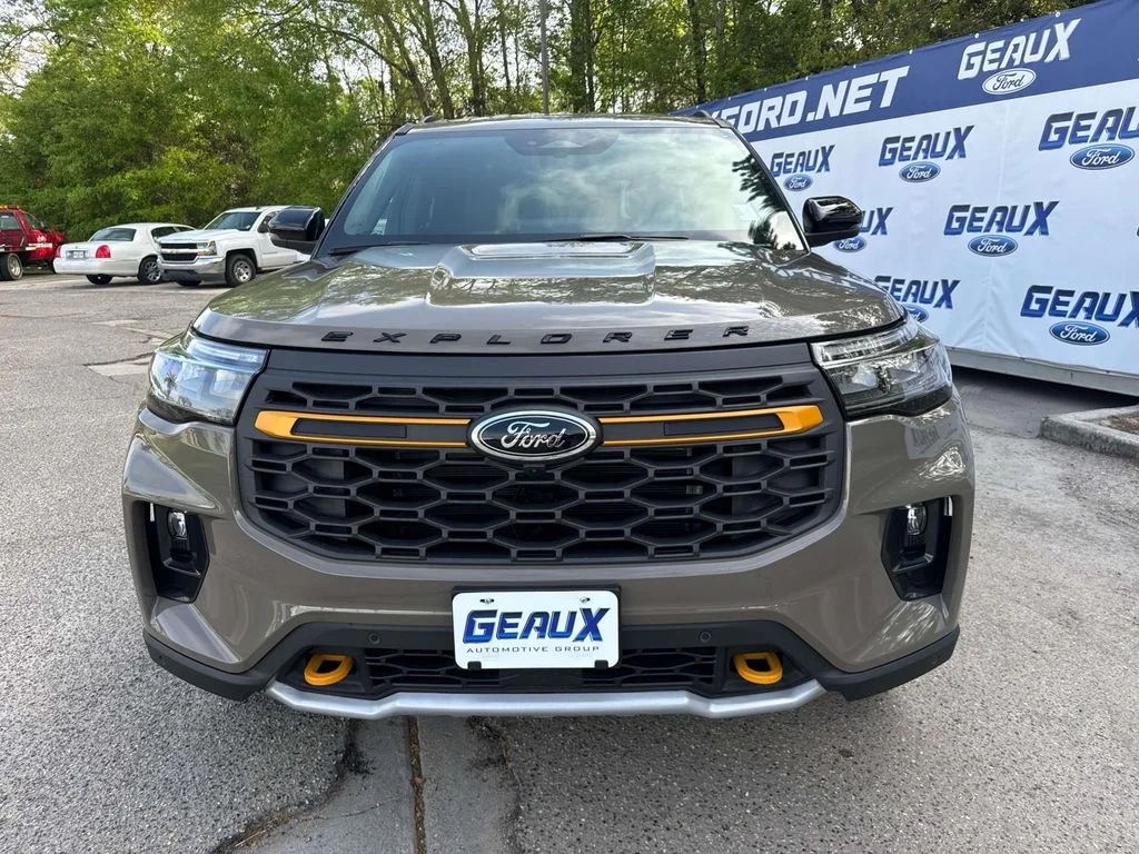 2026 Ford Explorer Tremor - Photo 6
