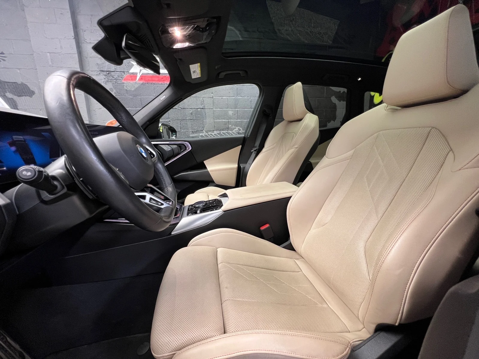 Used 2025 Black Sapphire Metallic (475) BMW 30 xDrive image 8