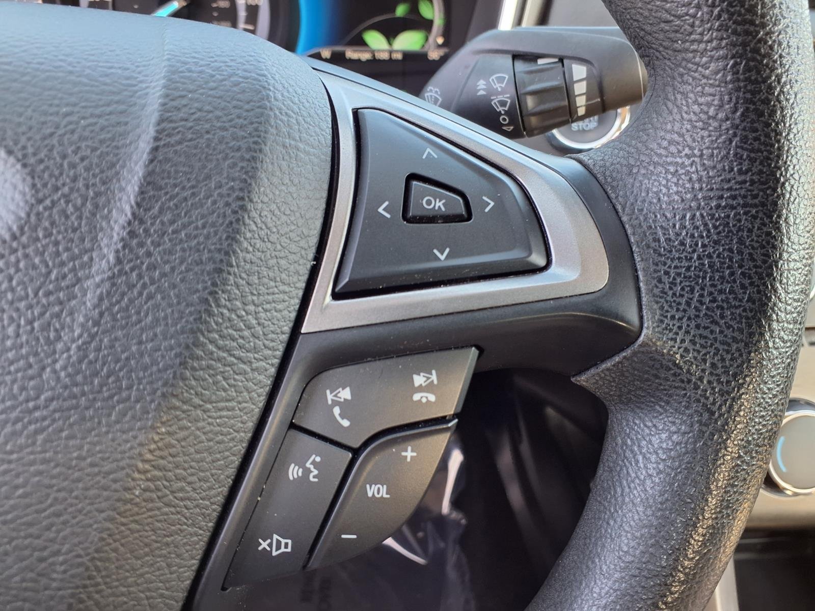 Used 2018 Gray Ford S image 16