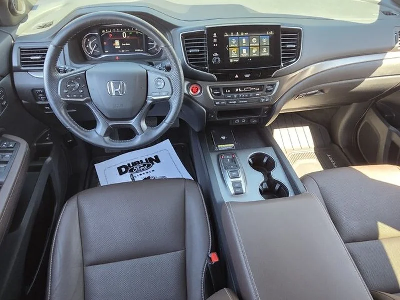 Used 2025 Black Honda EX-L image 10