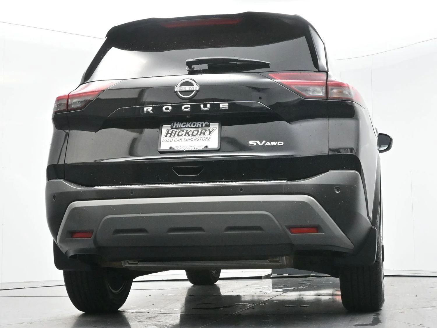Used 2023 Super Black Nissan SV image 46