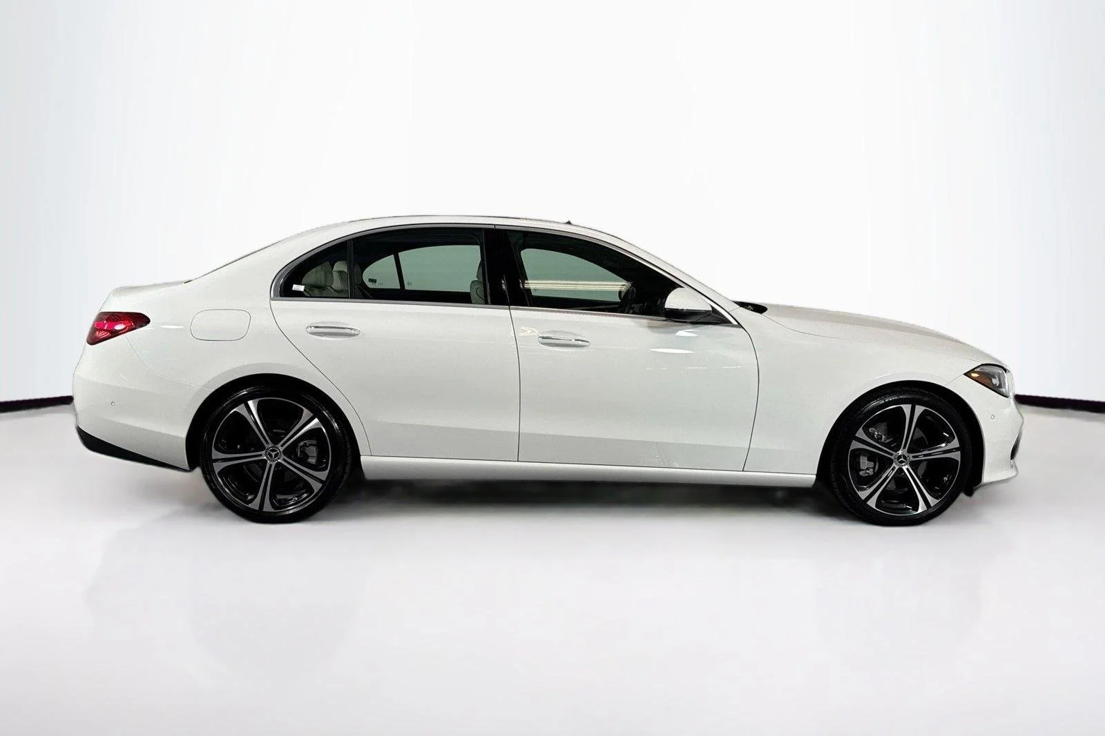 Used 2024 Polar White Mercedes-Benz C 300 image 4