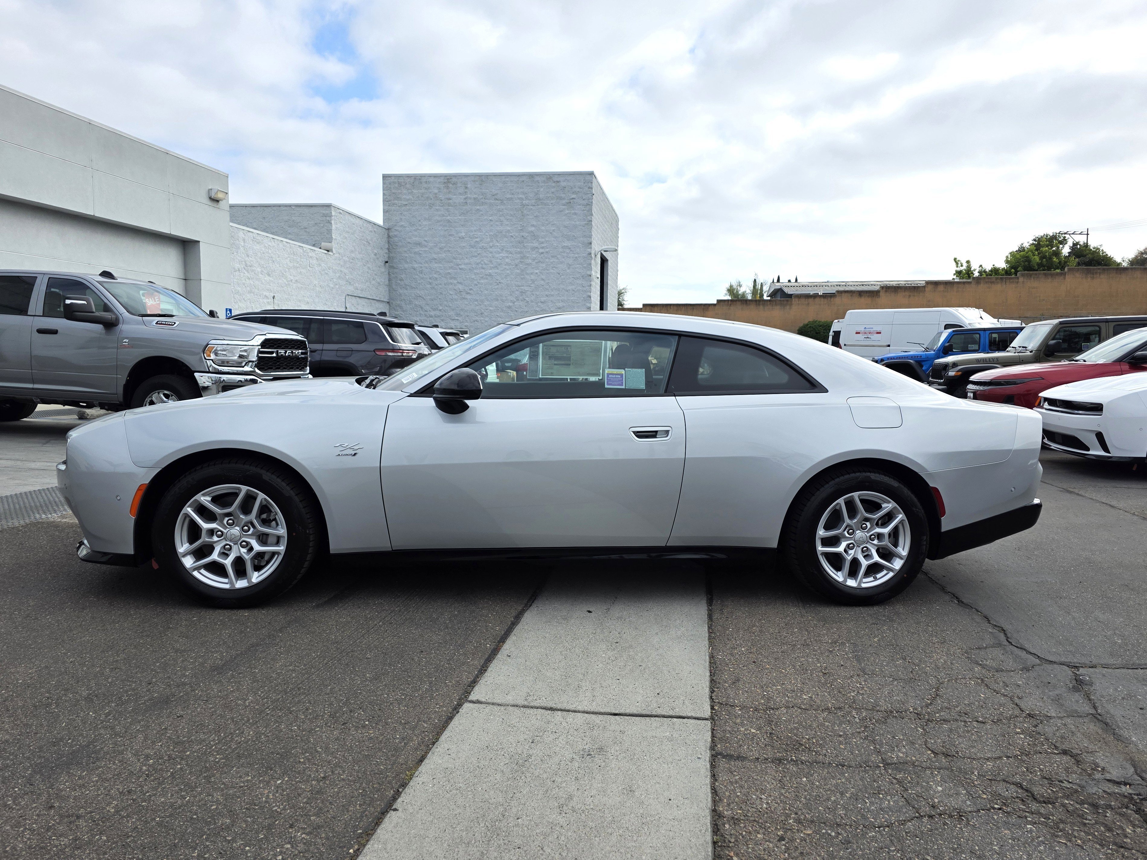 2025 Dodge Charger Daytona R/T