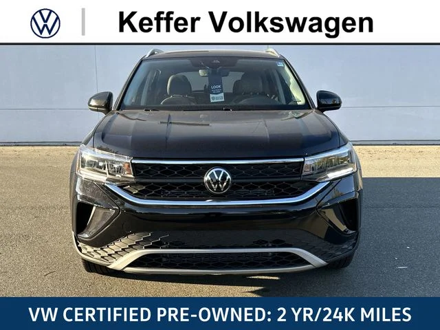 Certified Used 2023 Black Volkswagen 1.5T SE image 10