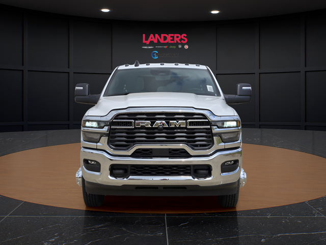 New 2026 Bright White Clear-Coat Exterior Paint RAM Tradesman image 4
