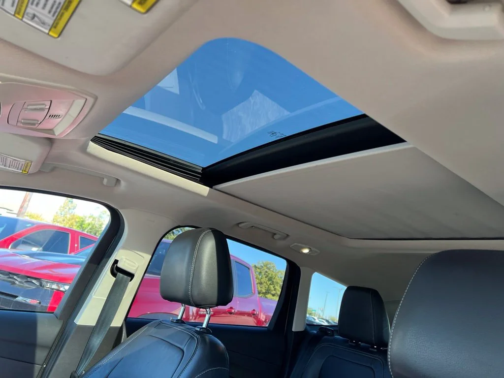 Used 2017 Gray Ford SE image 5