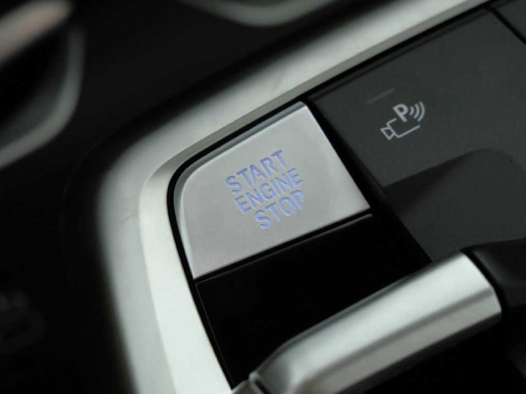 New 2027 Black Sapphire Metallic BMW xDrive28i image 45
