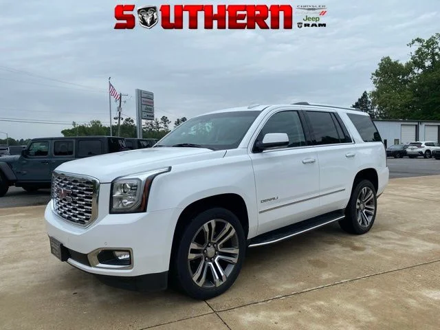 2018 GMC Yukon 4WD Denali's photo
