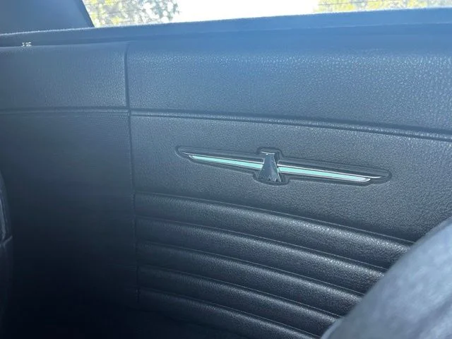 Used 2004 Blue Ford Base image 18