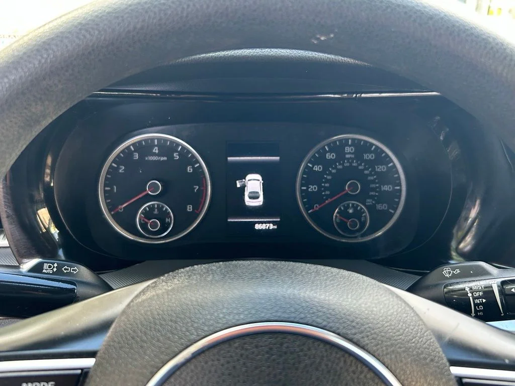 Certified Used 2021 Gray Kia LXS image 17