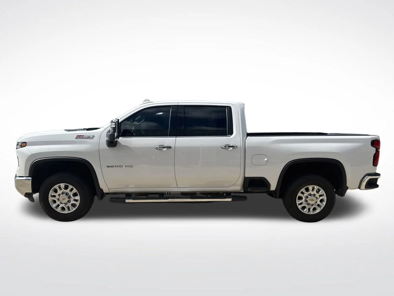 Used 2024 Summit White Chevrolet LTZ image 3