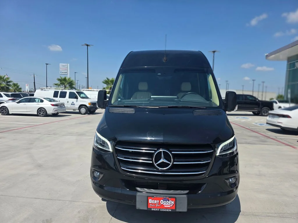 Used 2020 Black Mercedes-Benz Cargo 170 WB image 3