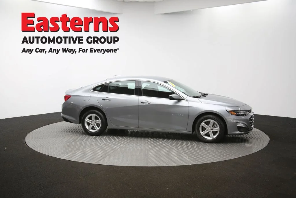 Used 2023 Gray Chevrolet LT image 45