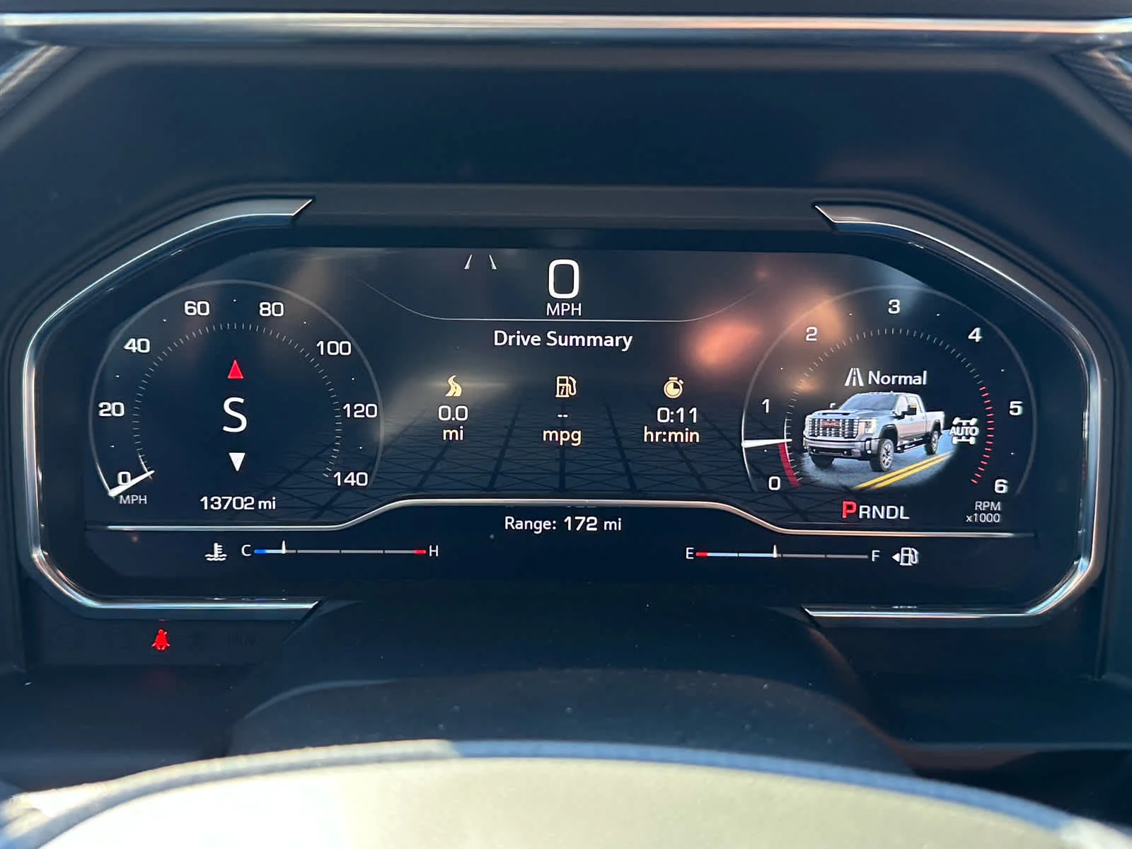 Used 2024 White Frost Tricoat GMC Denali Ultimate image 28