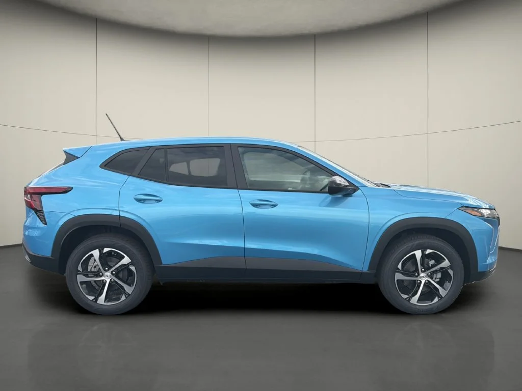New 2026 Marina Blue Metallic Chevrolet 1RS image 8