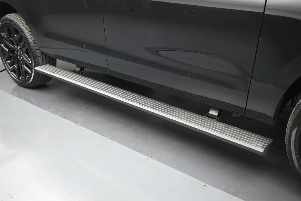 New 2027 Black Ford Platinum image 26