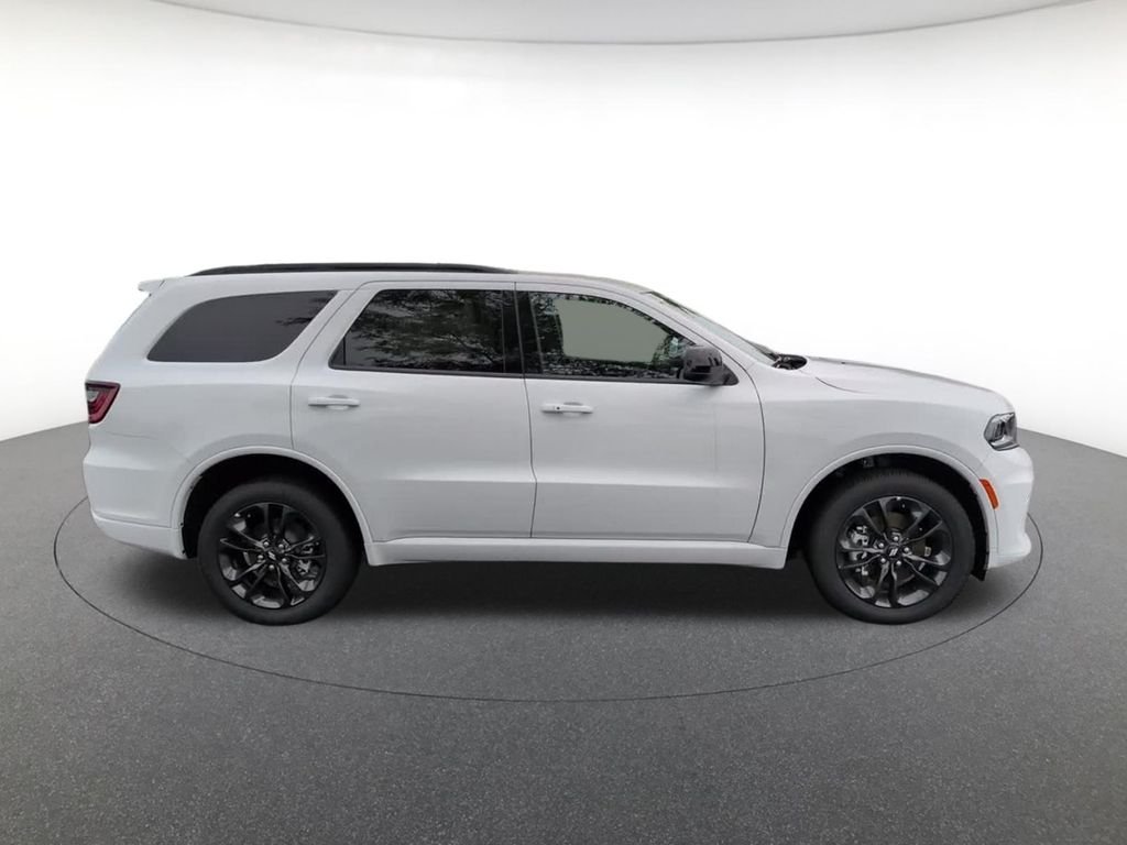 New 2026 White Knuckle Clear-Coat Exterior Paint Dodge GT image 3