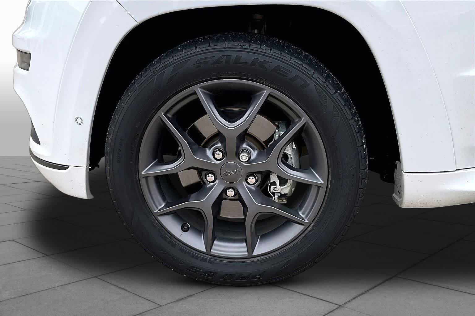Used 2020 Bright White Clearcoat Jeep Limited X image 12