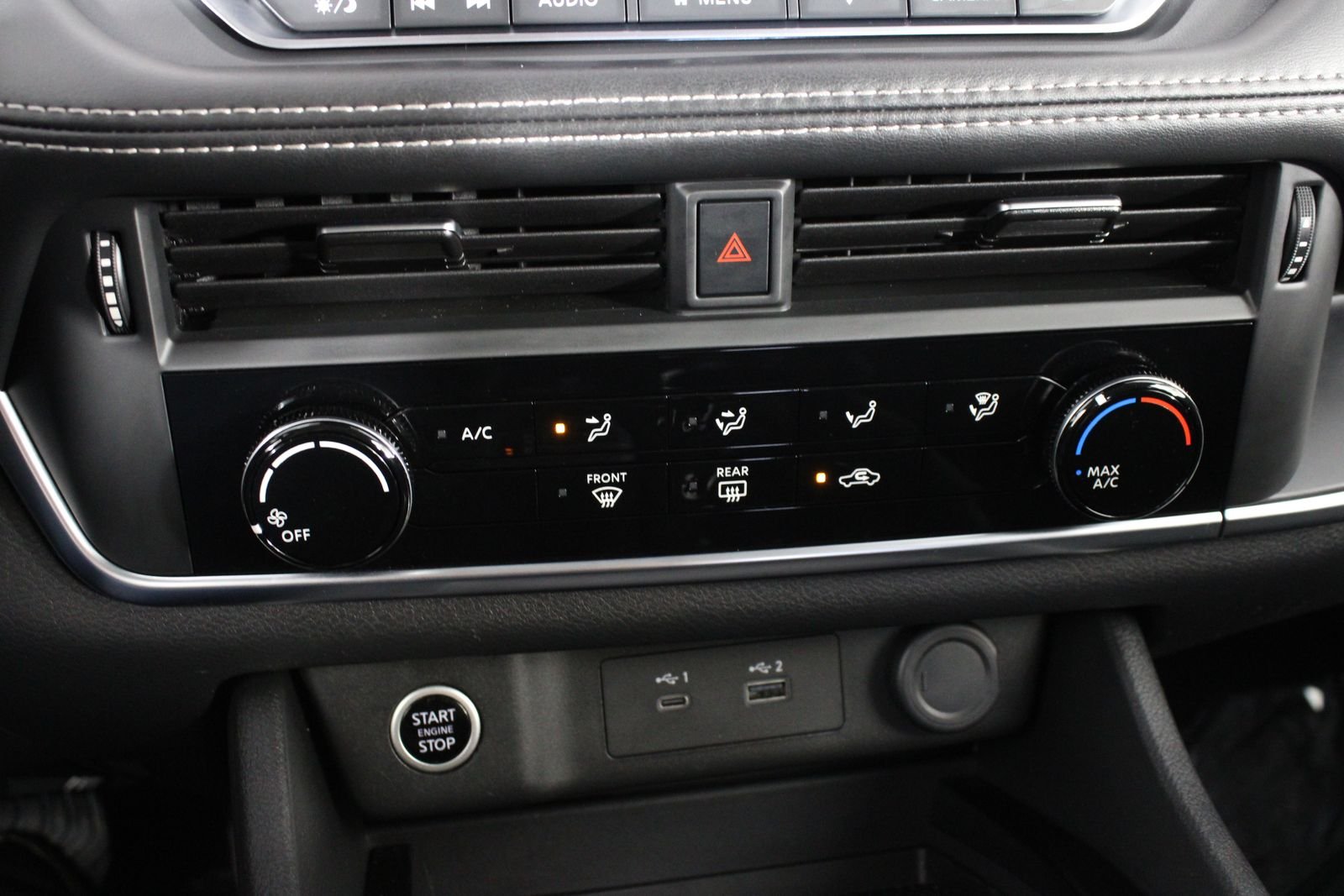 Used 2023 White Nissan S image 25