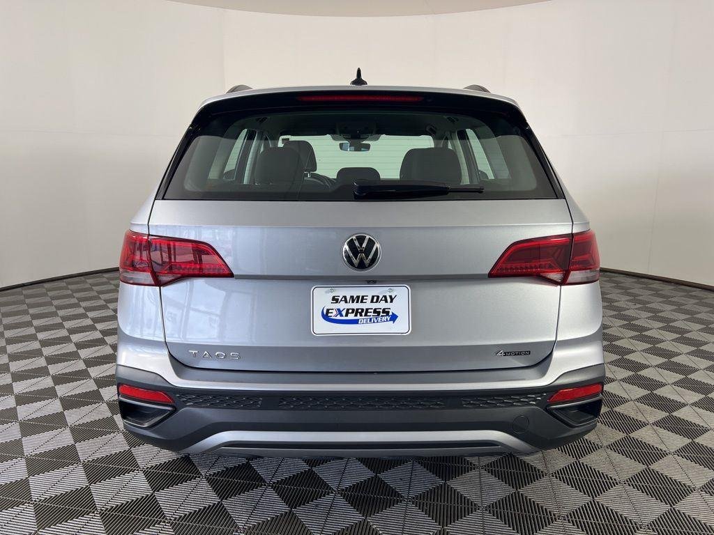 Used 2024 Pyrite Silver Metallic Volkswagen 1.5T S image 26
