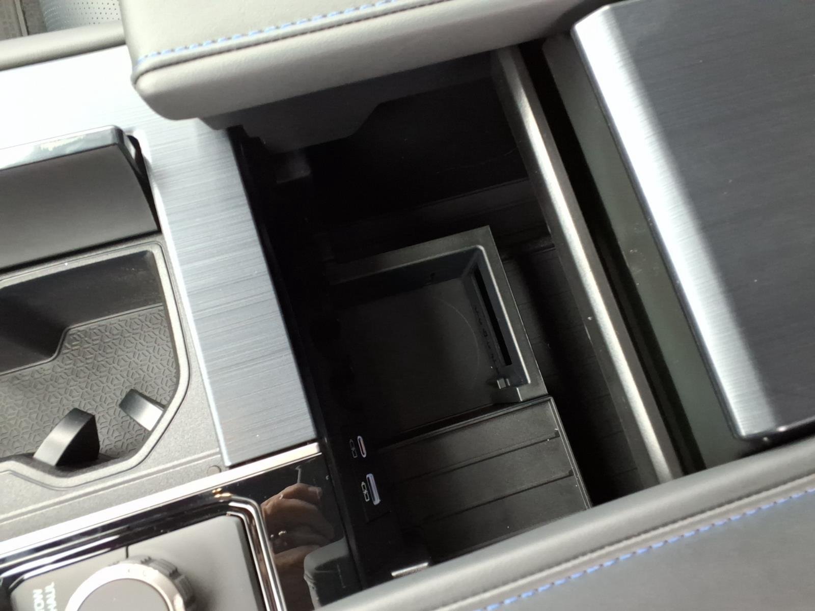 New 2026 Magnetic Gray Metallic Toyota Platinum image 24