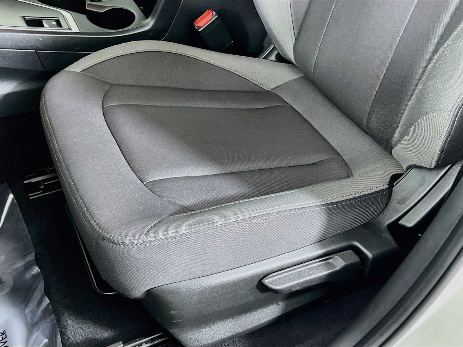 Used 2024 Crystal White Pearl Subaru  image 19