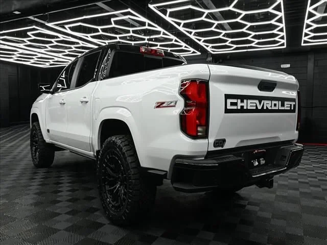 2026 Chevrolet Colorado Z71 - Photo 8