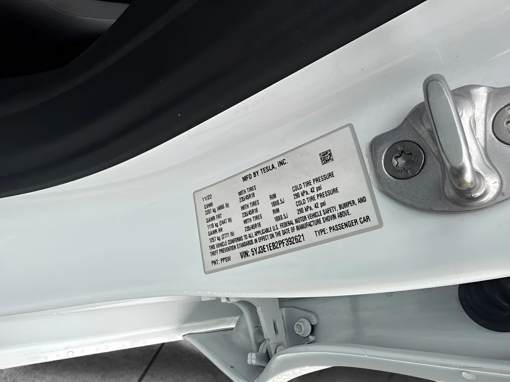 Used 2023 White Tesla Long Range image 25