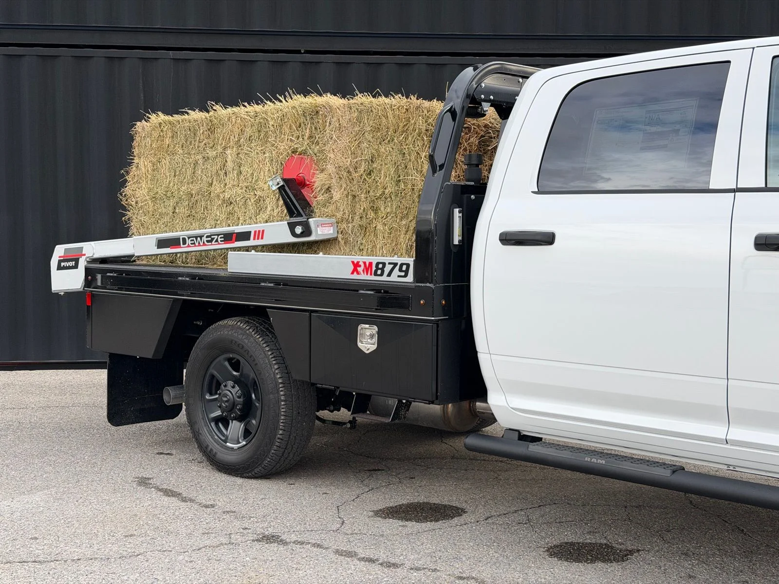 New 2026 Bright White Clearcoat RAM Tradesman image 5