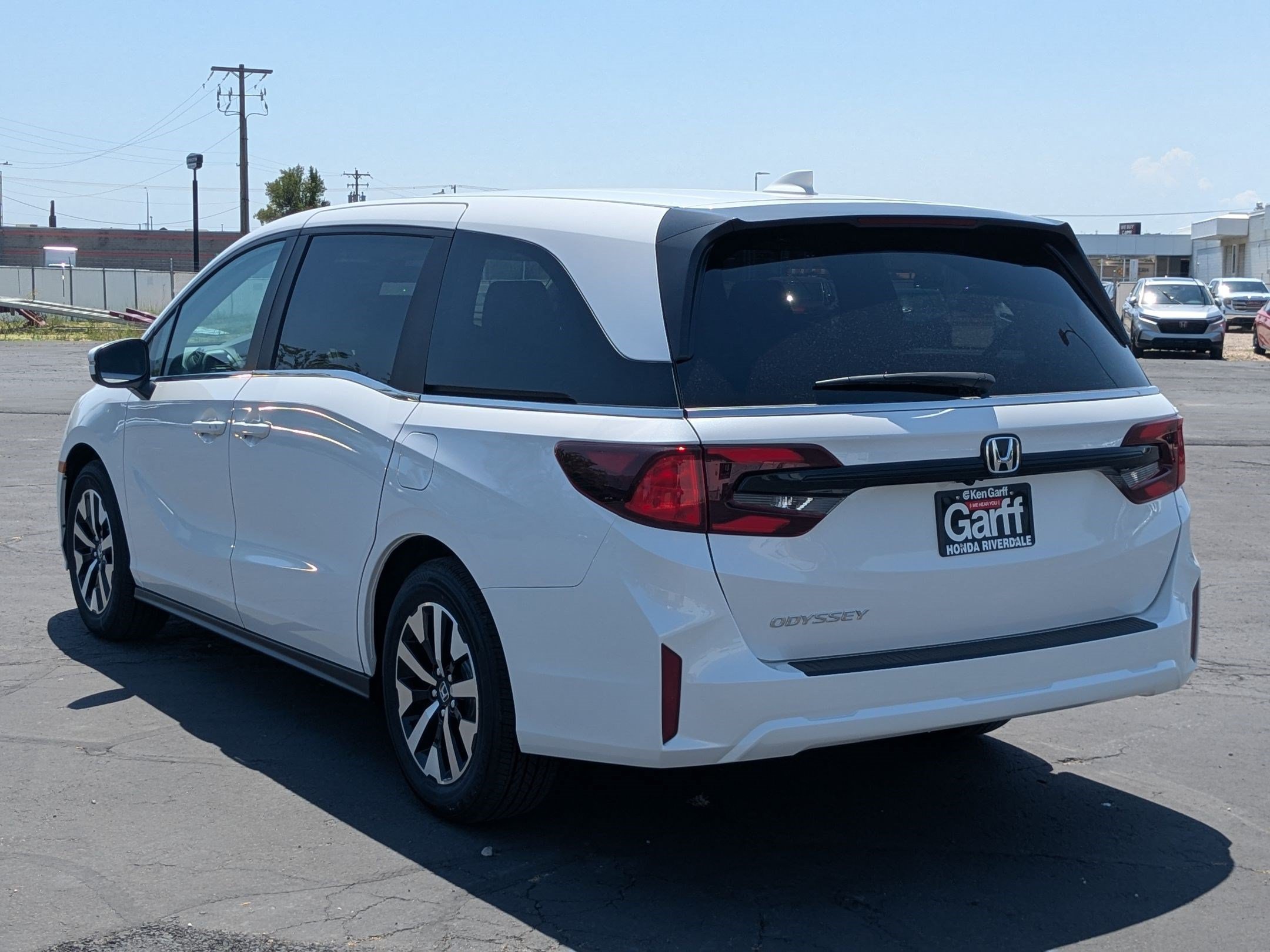 New 2026 Platinum White Pearl Honda EX-L image 5