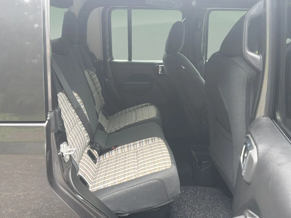 New 2026 Granite Crystal Metallic Clear-Coat Exterior Paint Jeep 85th Anniversary Edition image 27