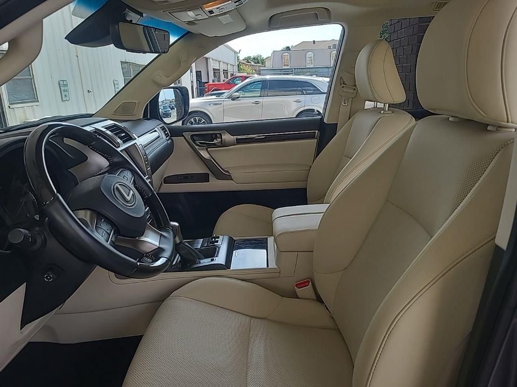 Used 2021 Gray Lexus 460 image 13