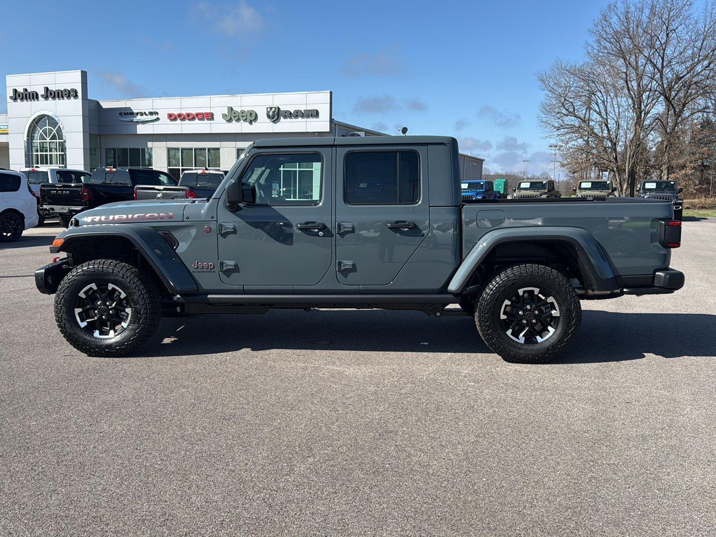 New 2026 Anvil Clear-Coat Exterior Paint Jeep Rubicon X image 5