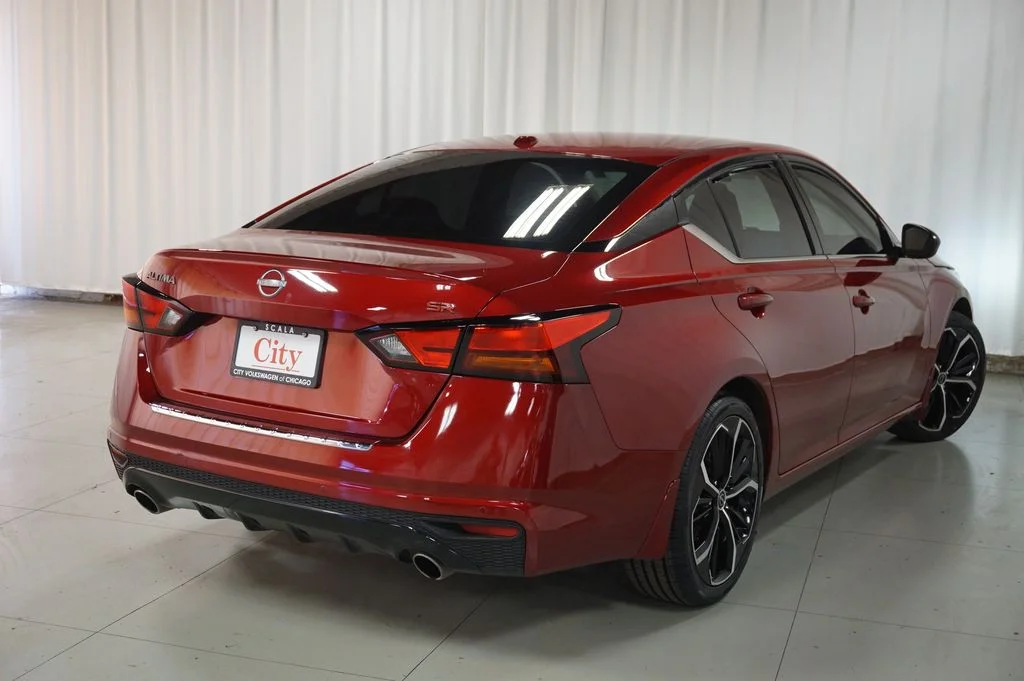 Used 2023 Red Nissan 2.5 SR image 23