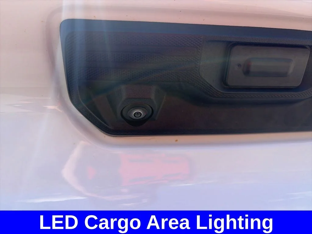 Used 2025 White Chevrolet LT image 13