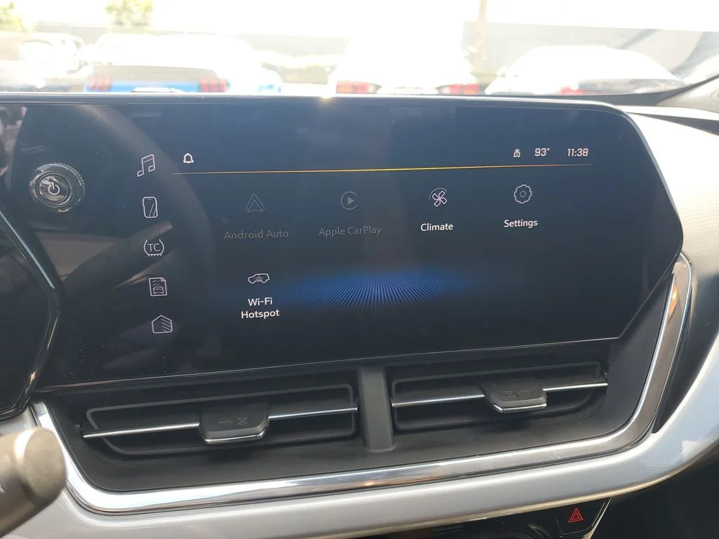 Used 2025 Gray Chevrolet LT image 18