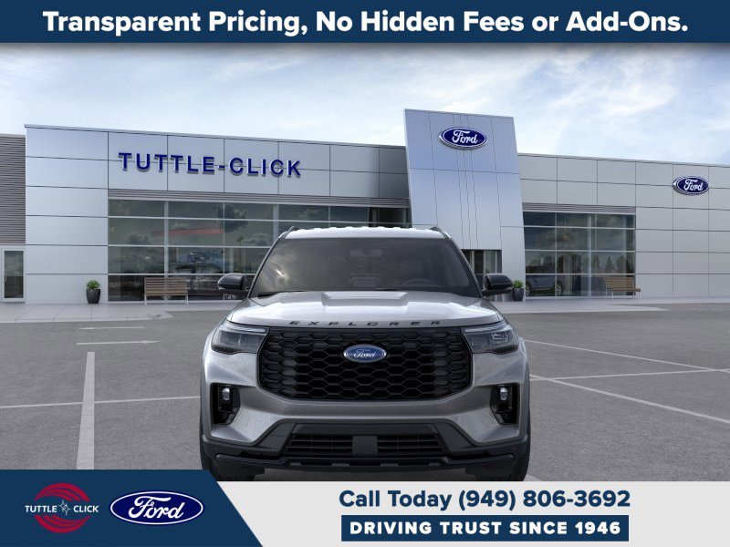 New 2026 Carbonized Gray Metallic Ford ST-Line image 6