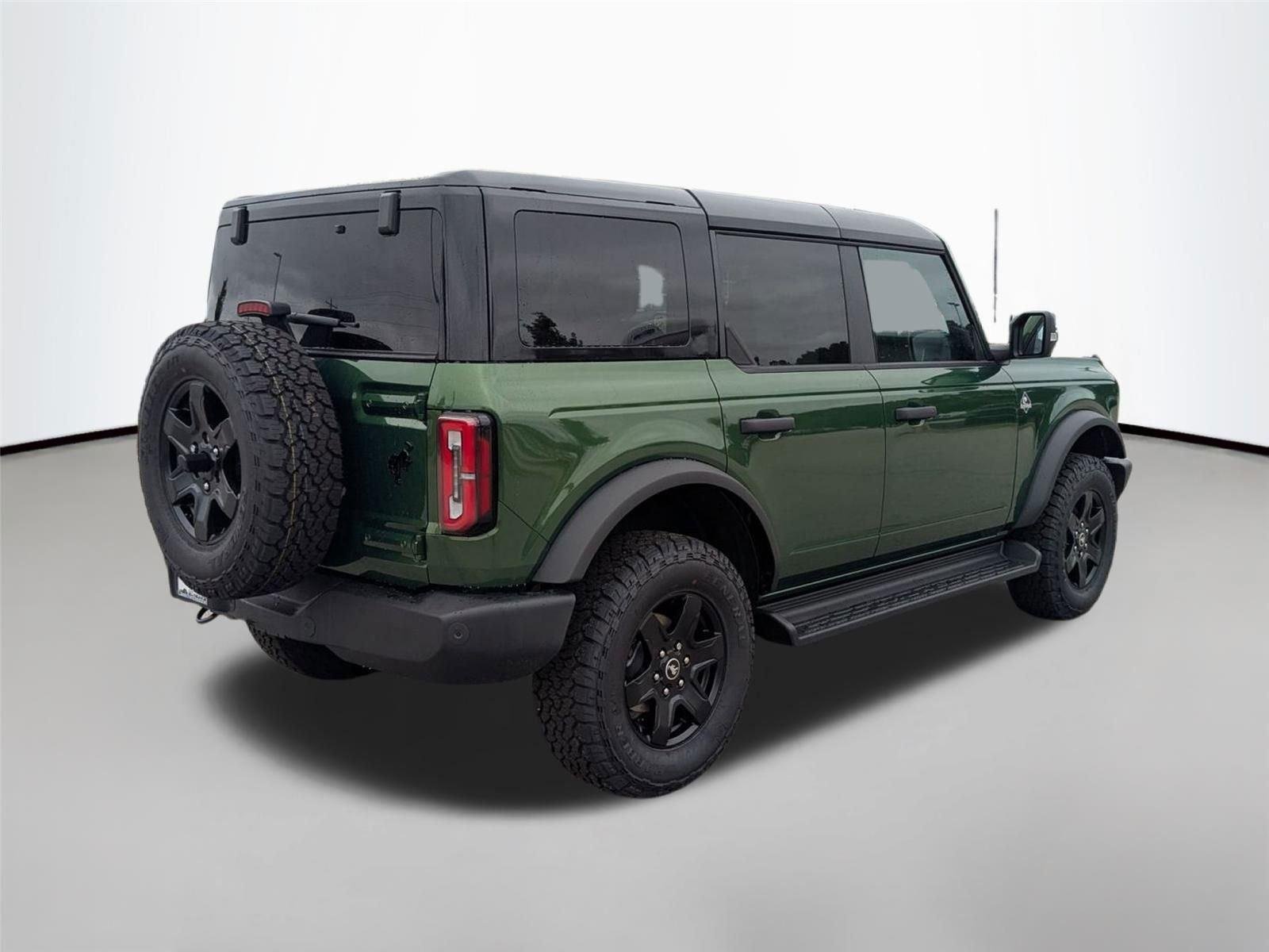 New 2025 Eruption Green Metallic Ford Outer Banks® image 7