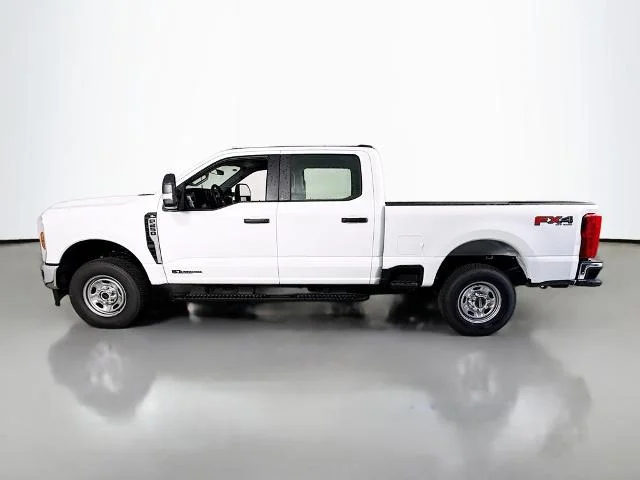New 2026 Oxford White Ford F-250® XL image 33